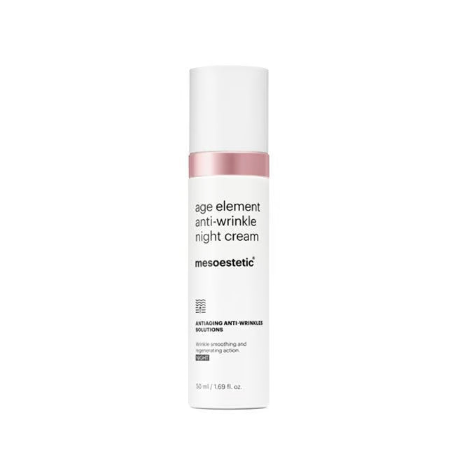 Aplicación nocturna de crema Age Element Mesoestetic